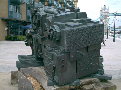 Thames-front sculpture
